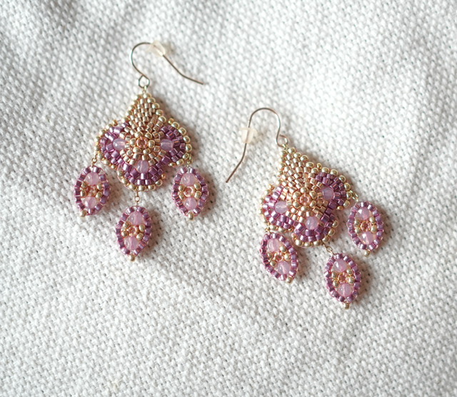 Galeriebild 1 aus dem Perlen-Ohrringe Workshop