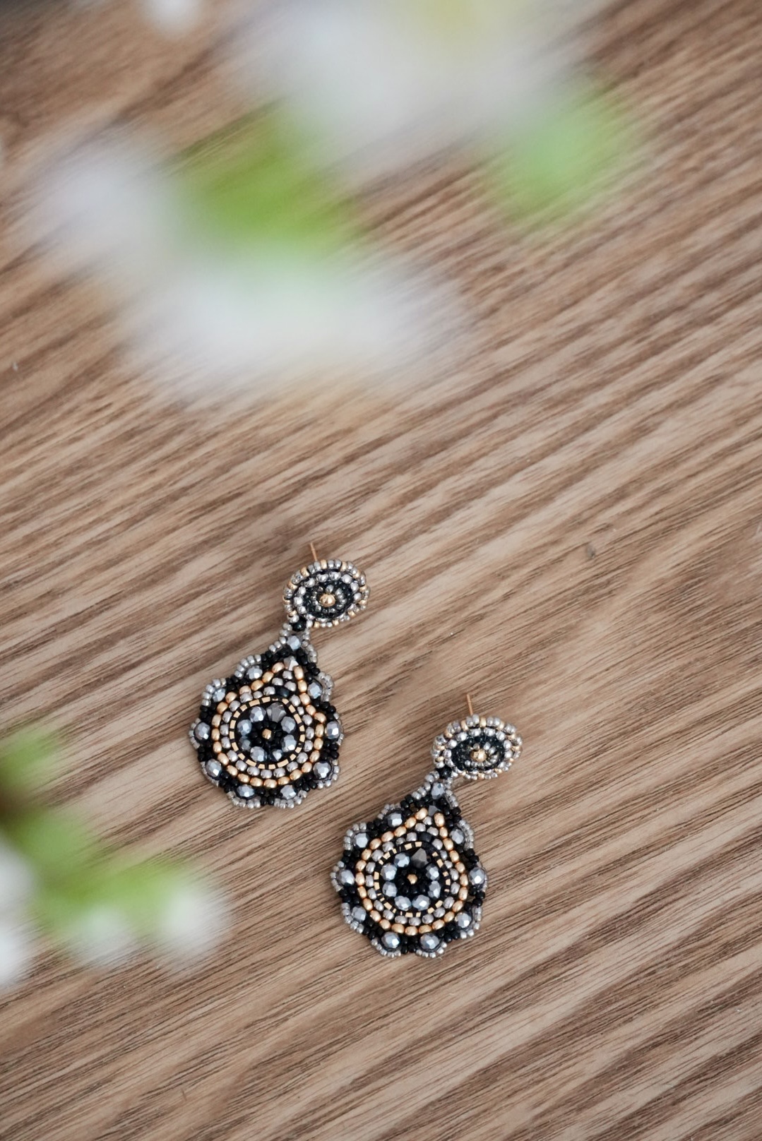 Galeriebild 12 aus dem Perlen-Ohrringe Workshop