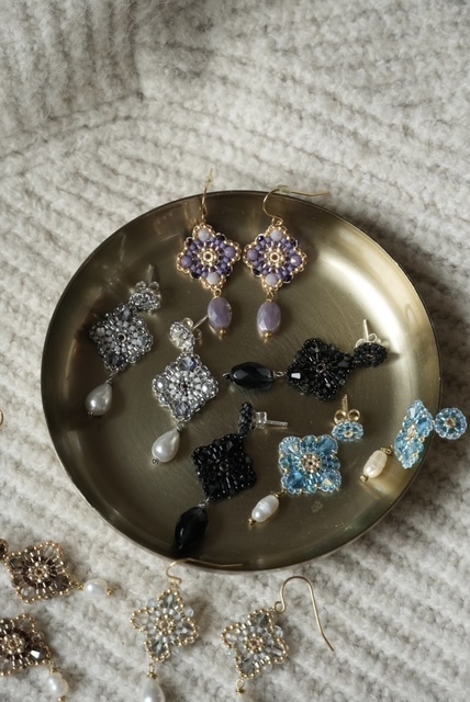 Galeriebild 4 aus dem Perlen-Ohrringe Workshop